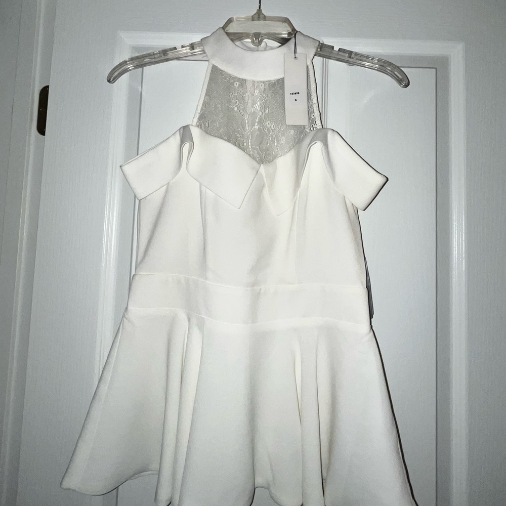 Gracia white off the shoulder peplum top size Small